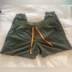 FIGS olive green joggers XXLP